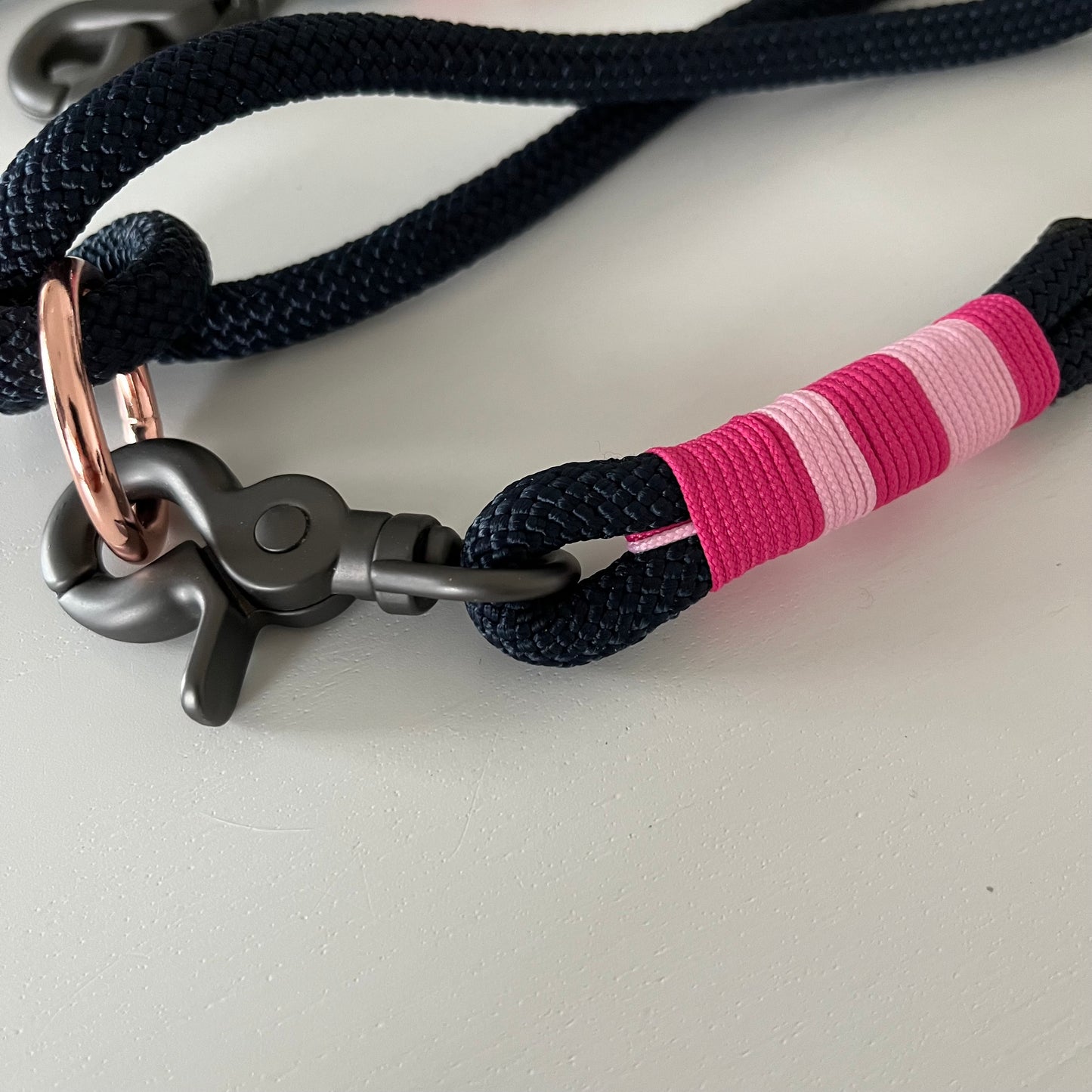Wunderschönes Set Retriever Halsband und Leine, tiefseeblau, rosa, pink Gr.M Einzelstück