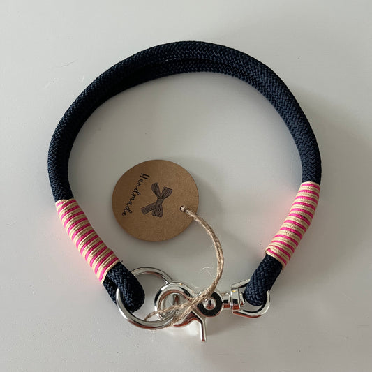 Hundehalsband tiefseeblau, pink, sand Halsumfang 49 cm Einzelstück