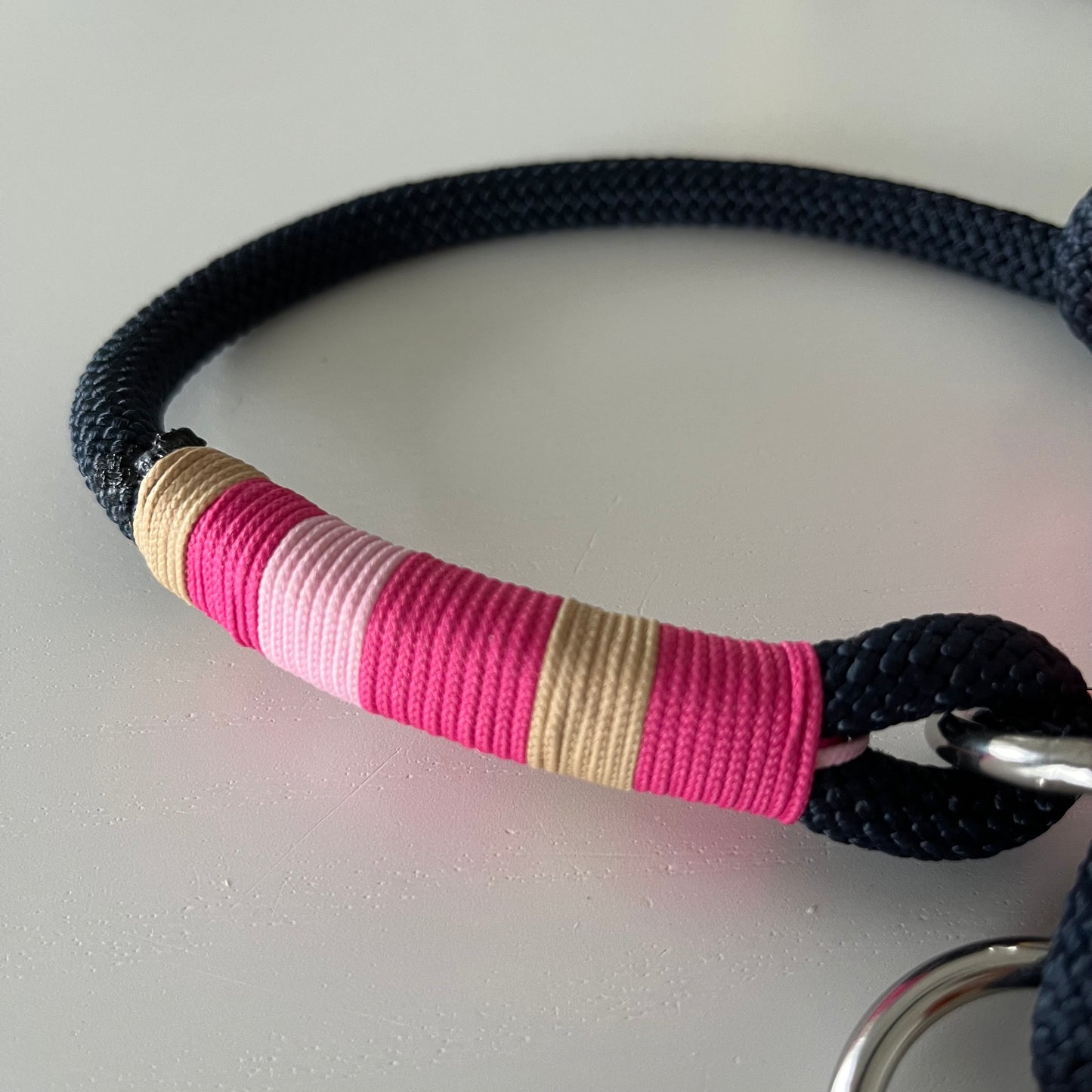 Wunderschönes Set Retriever Halsband und Leine, tiefseeblau, pink, rosa, sand Gr.XXS Einzelstück