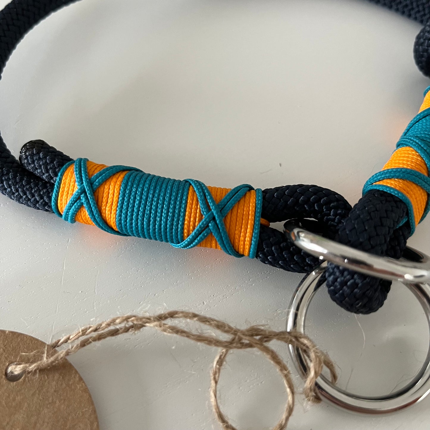Retrieverhalsband mit Zugstop, tiefseeblau, aqua und orange, Größe M, verstellbar, Einzelstück